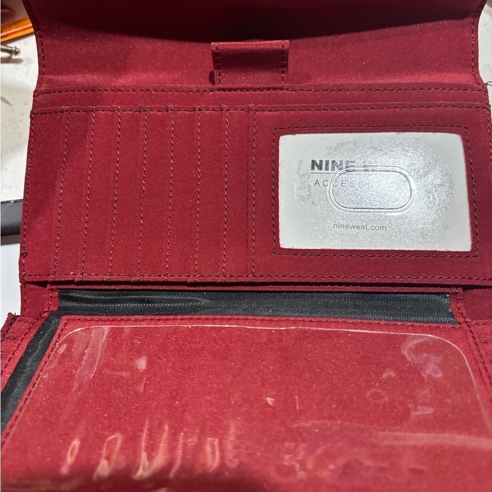 Nine West Burgundy Leather Wallet Vintage (060) - Picture 2 of 5